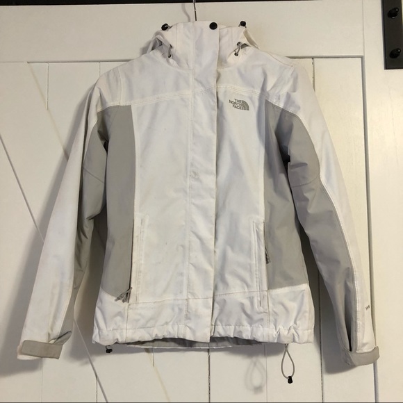 grey north face ski jacket